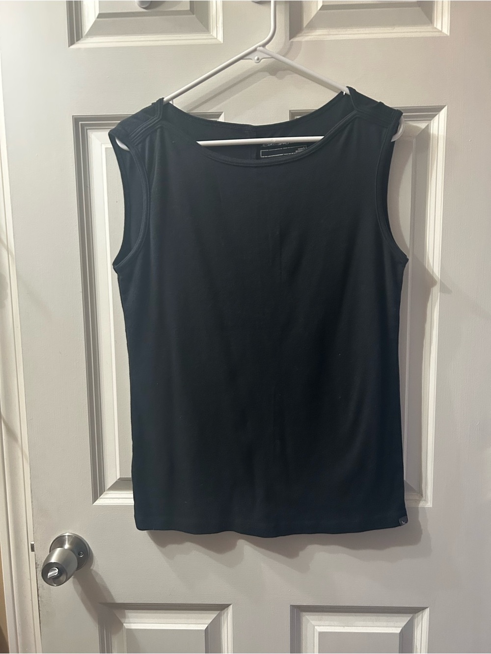Eddie Bauer Black bateau Sleeveless top